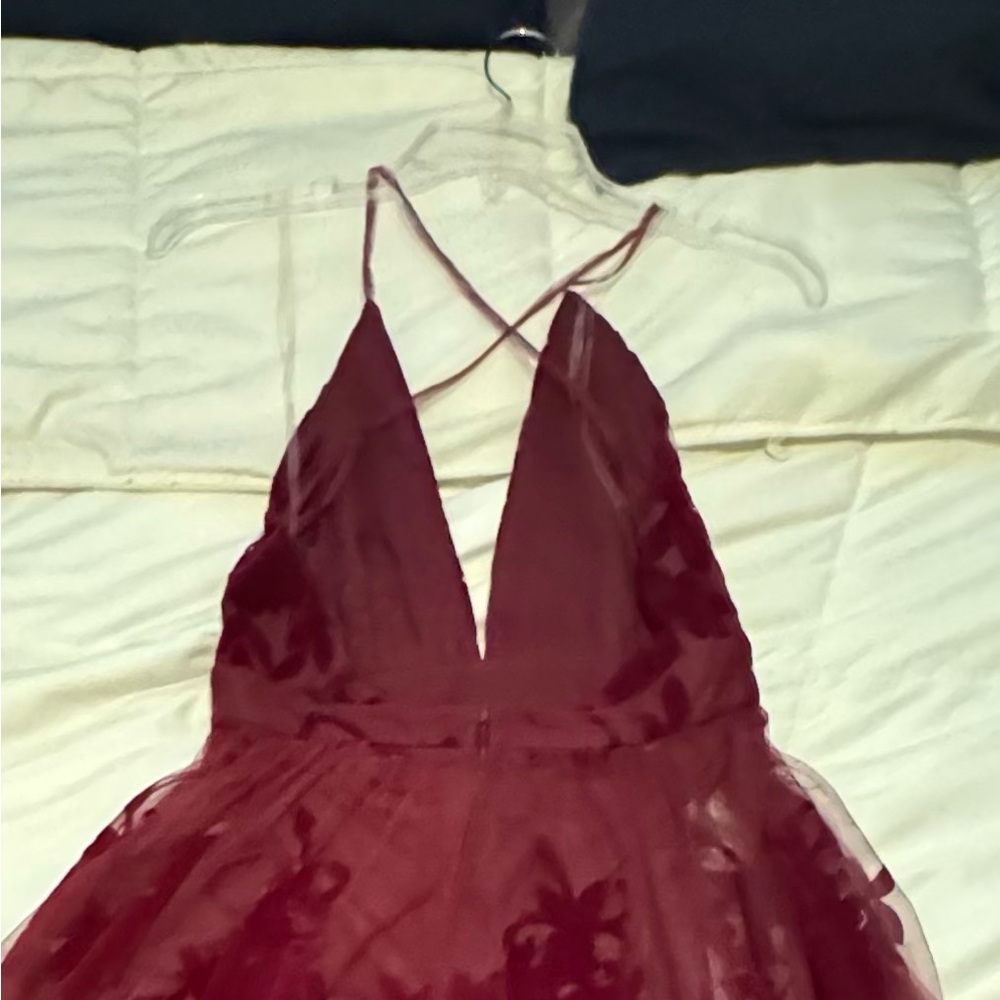 Burgundy lace floor length evening dress - Picture 3 of 3